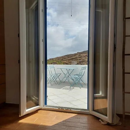 Sofianna's Oasis Kalloni (Tinos)