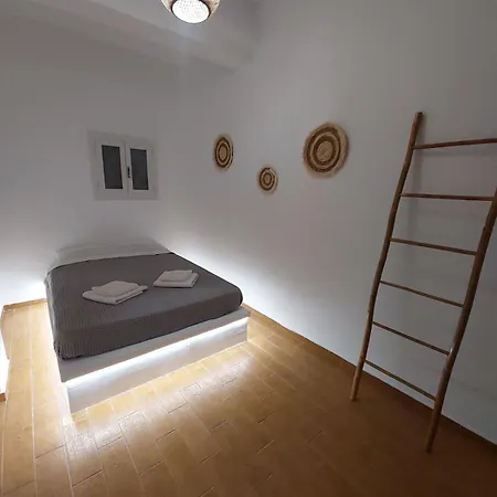 Sofianna's Oasis Apartment