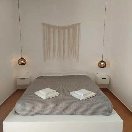 Sofianna's Oasis Apartment *