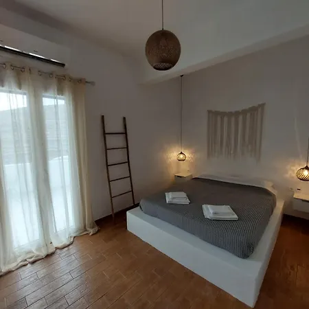 Sofianna's Oasis * Kalloni (Tinos)